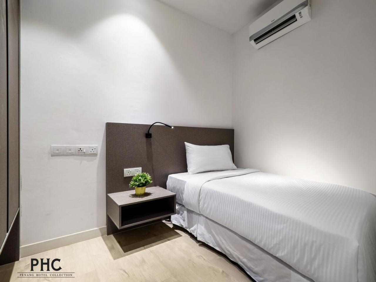 Hutton Suite Hotel Managed By The Ascott Limited George Town Esterno foto